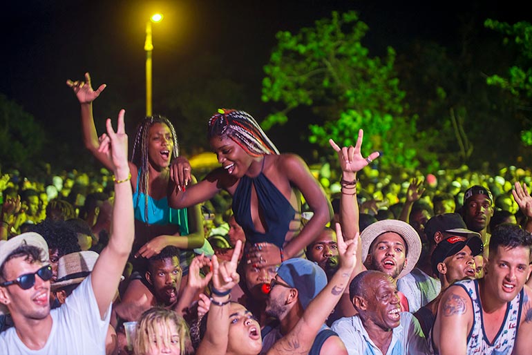 Jazz fans in Havana street.