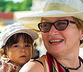 American mother visits Cuba.